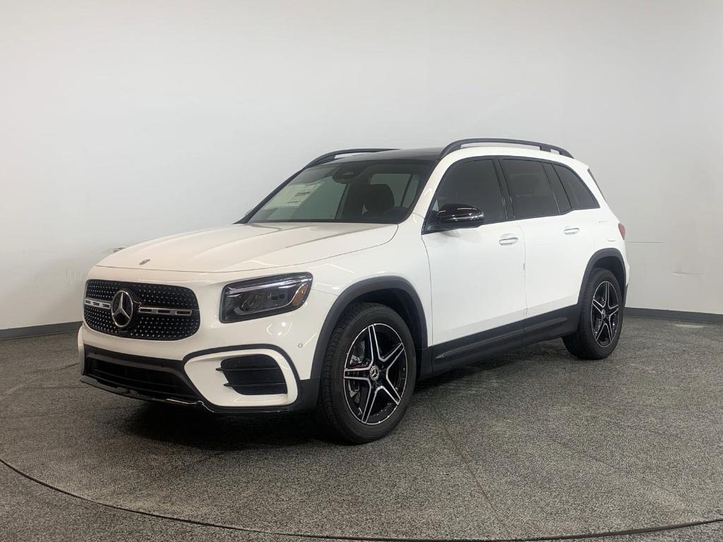 new 2025 Mercedes-Benz GLB 250 car, priced at $54,415