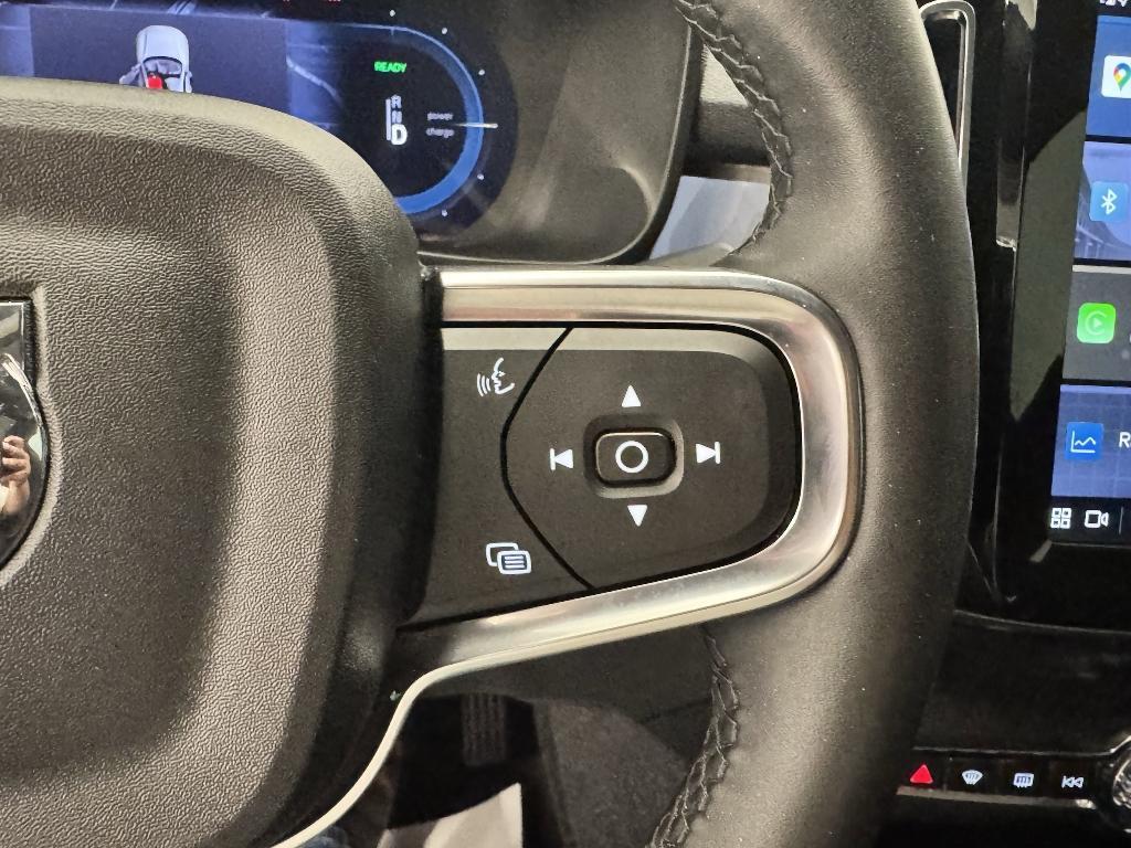 used 2023 Volvo C40 Recharge Pure Electric car, priced at $29,998