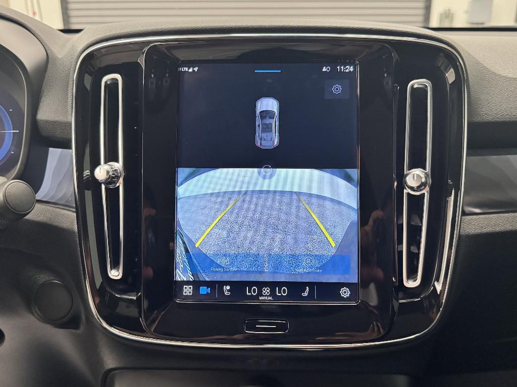 used 2023 Volvo C40 Recharge Pure Electric car, priced at $29,998