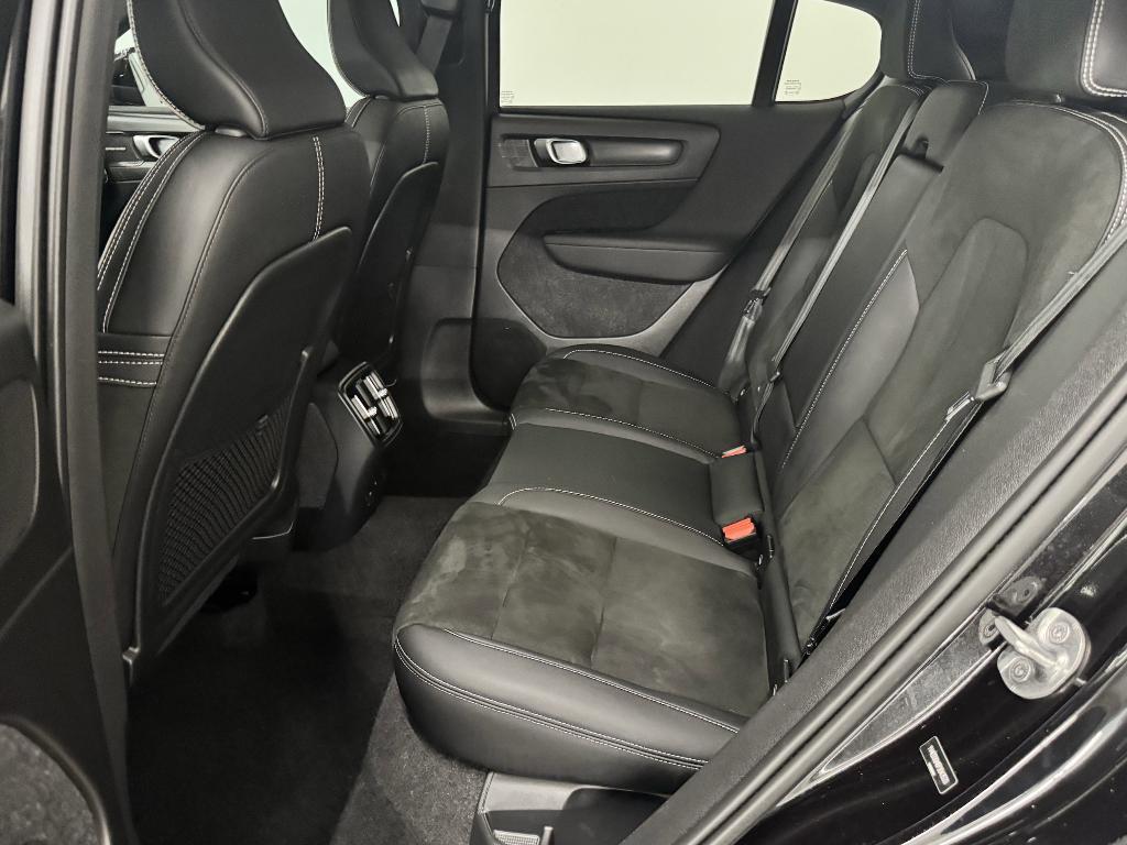 used 2023 Volvo C40 Recharge Pure Electric car, priced at $29,998