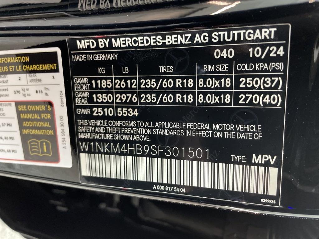 new 2025 Mercedes-Benz GLC 300 car, priced at $56,485