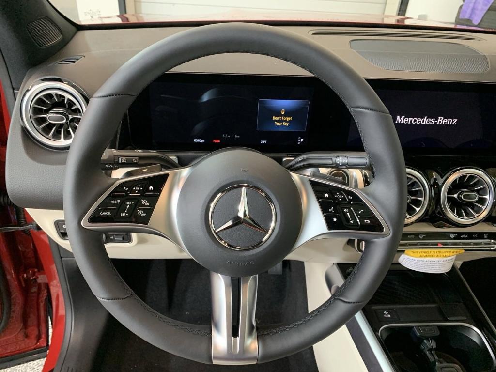 new 2024 Mercedes-Benz EQB 250 car, priced at $58,875