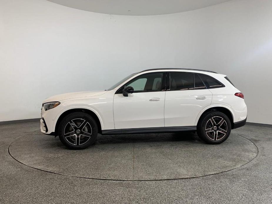 new 2025 Mercedes-Benz GLC 300 car, priced at $60,485