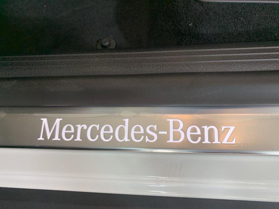 new 2025 Mercedes-Benz GLC 300 car, priced at $60,485