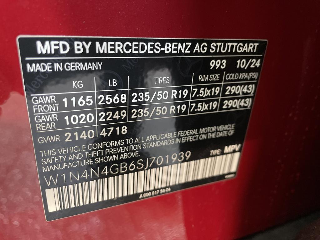 new 2025 Mercedes-Benz GLA 250 car, priced at $53,945