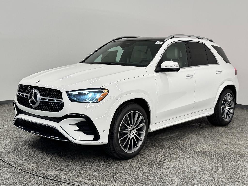 new 2025 Mercedes-Benz GLE 450 car, priced at $80,845