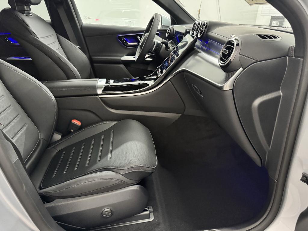 new 2026 Mercedes-Benz GLC 350e car, priced at $67,950