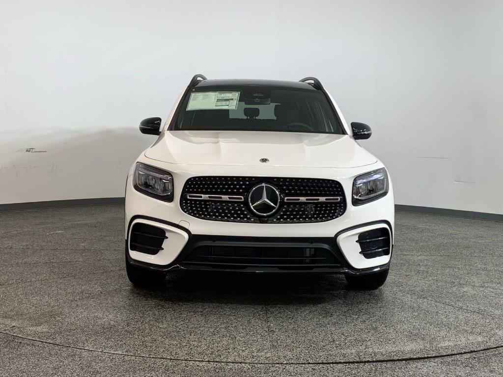 new 2025 Mercedes-Benz GLB 250 car, priced at $53,295