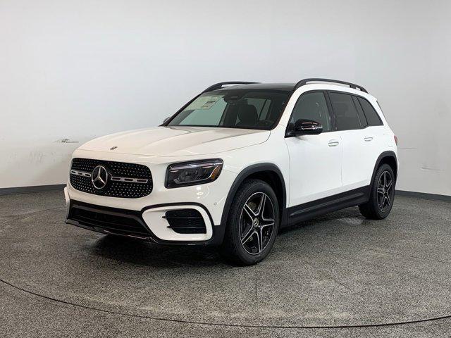 new 2025 Mercedes-Benz GLB 250 car, priced at $53,295