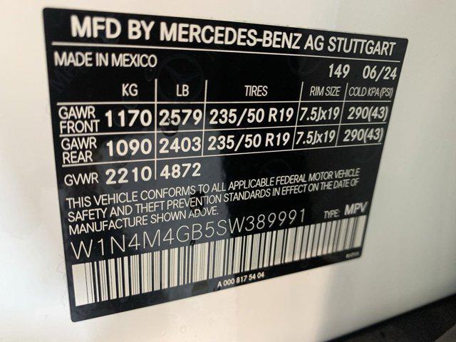 new 2025 Mercedes-Benz GLB 250 car, priced at $53,295