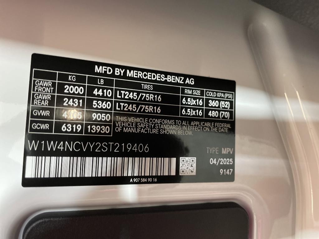 new 2025 Mercedes-Benz Sprinter 2500 car, priced at $75,561