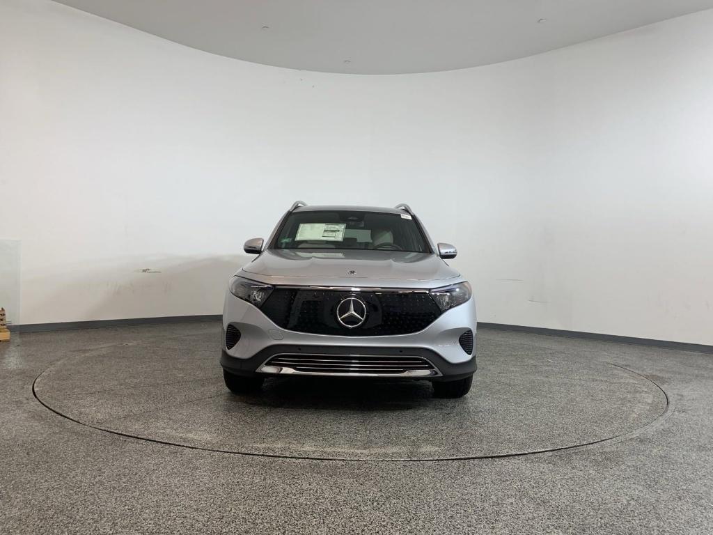 new 2024 Mercedes-Benz EQB 300 car, priced at $60,045