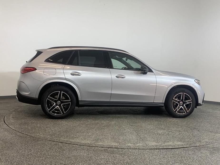 new 2025 Mercedes-Benz GLC 300 car, priced at $62,485