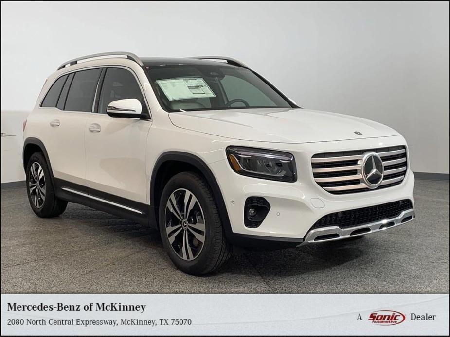 new 2025 Mercedes-Benz GLB 250 car, priced at $50,285