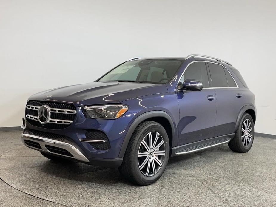 new 2025 Mercedes-Benz GLE 450 car, priced at $78,615