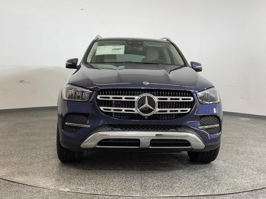 new 2025 Mercedes-Benz GLE 450 car, priced at $78,615