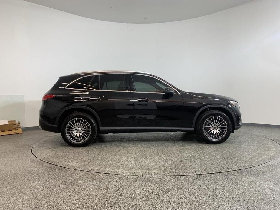 new 2024 Mercedes-Benz GLC 300 car, priced at $58,865