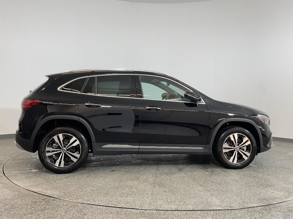 new 2025 Mercedes-Benz GLA 250 car, priced at $50,855