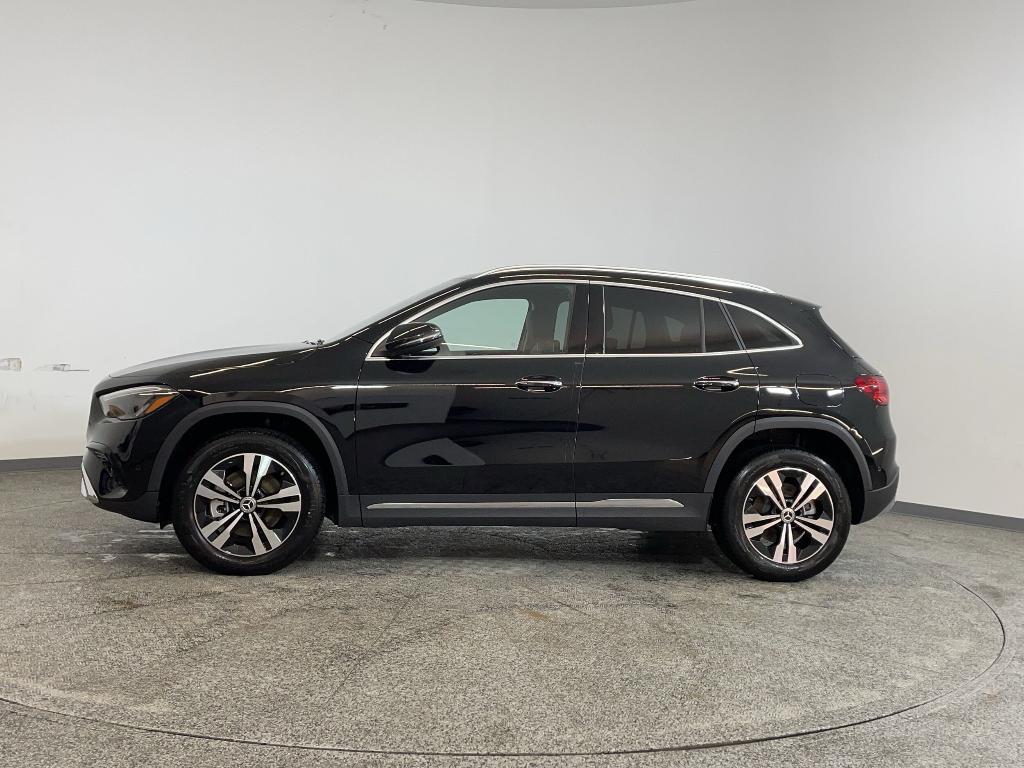 new 2025 Mercedes-Benz GLA 250 car, priced at $50,855