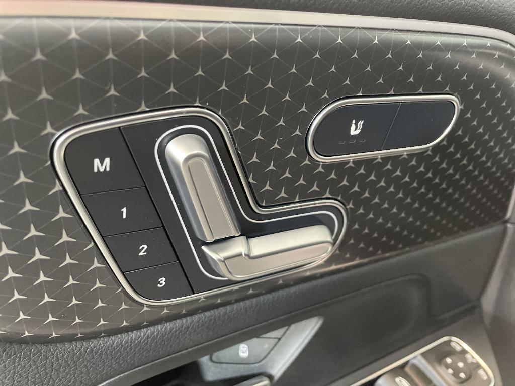new 2025 Mercedes-Benz GLA 250 car, priced at $50,855