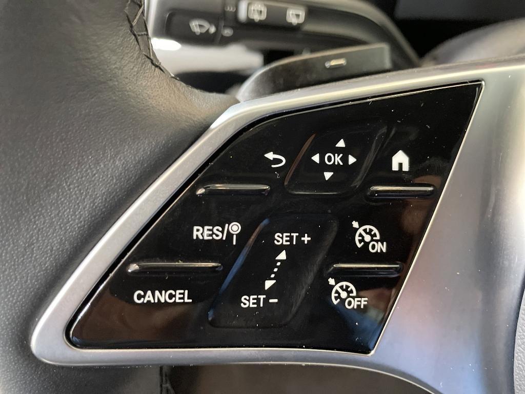 new 2025 Mercedes-Benz GLA 250 car, priced at $45,635