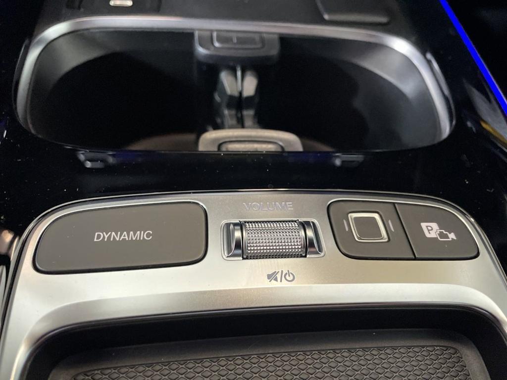 new 2025 Mercedes-Benz GLA 250 car, priced at $44,345