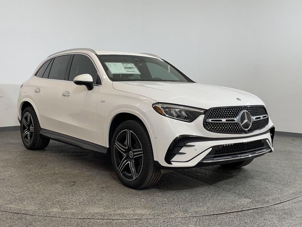 new 2025 Mercedes-Benz GLC 350e car, priced at $65,600