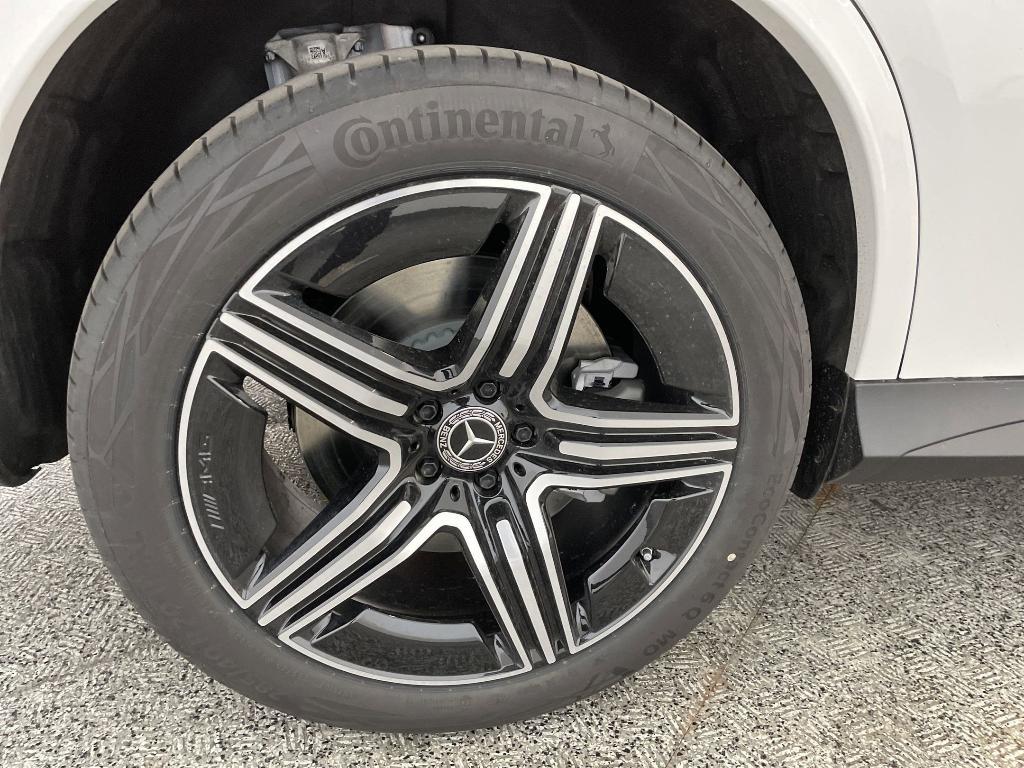 new 2025 Mercedes-Benz GLC 350e car, priced at $65,600