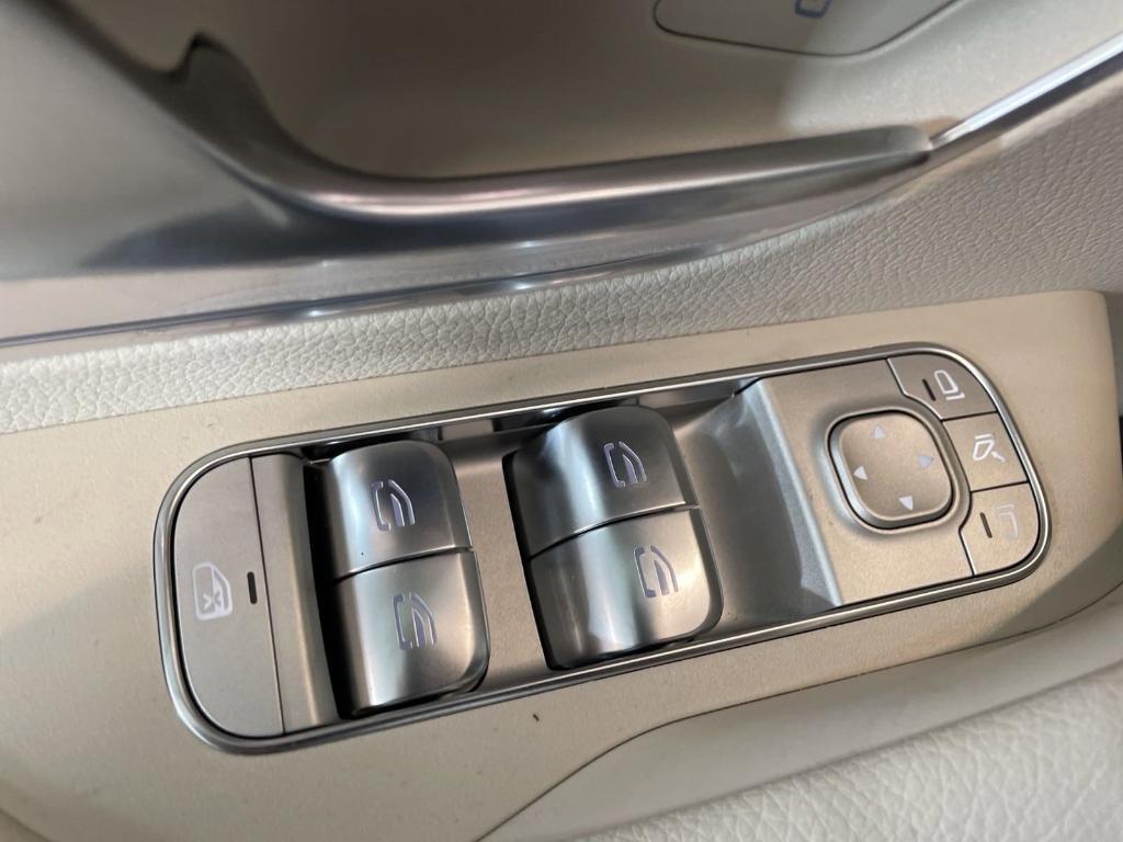 new 2025 Mercedes-Benz GLS 450 car, priced at $92,825