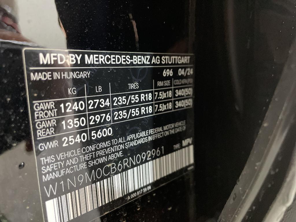 new 2024 Mercedes-Benz EQB 250 car, priced at $59,025