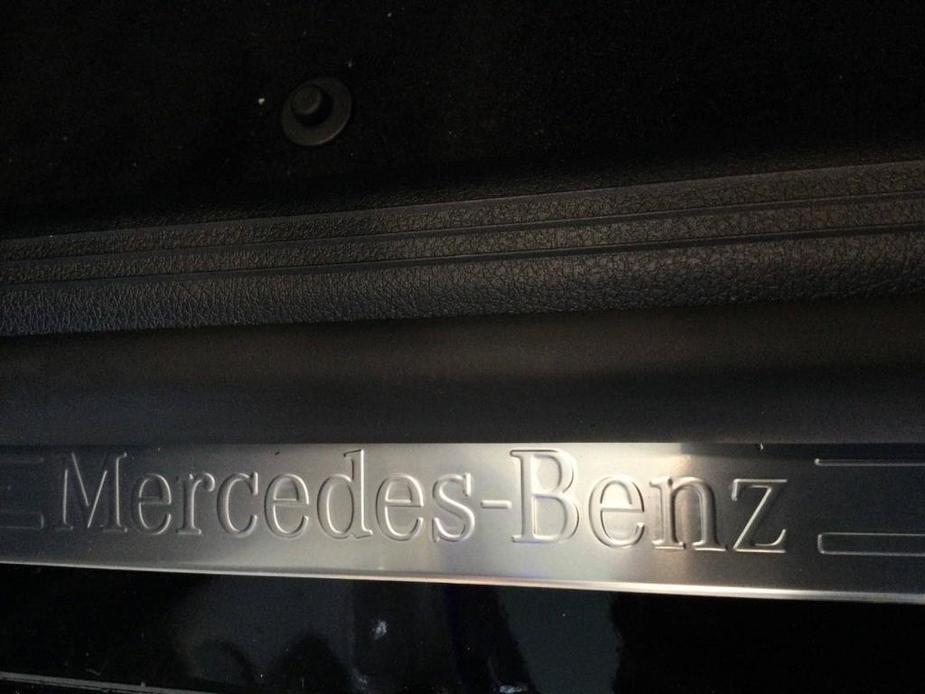 new 2024 Mercedes-Benz GLC 300 car, priced at $52,295