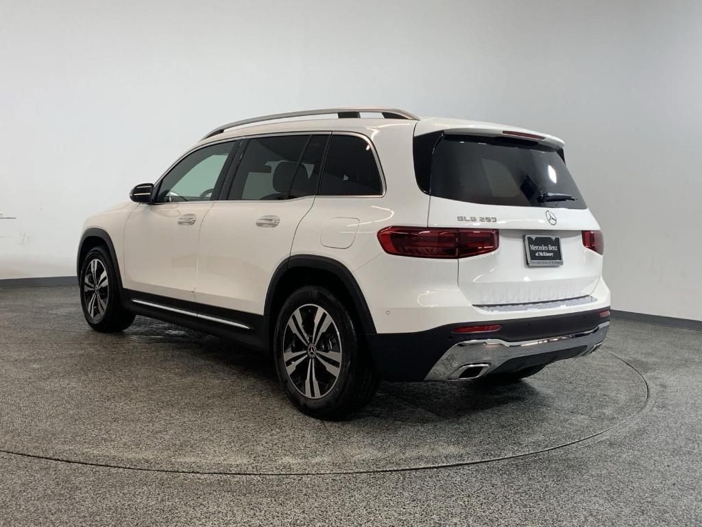 new 2025 Mercedes-Benz GLB 250 car, priced at $47,300
