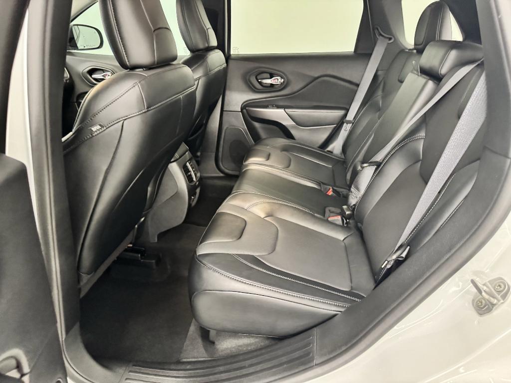 used 2022 Jeep Cherokee car, priced at $19,999