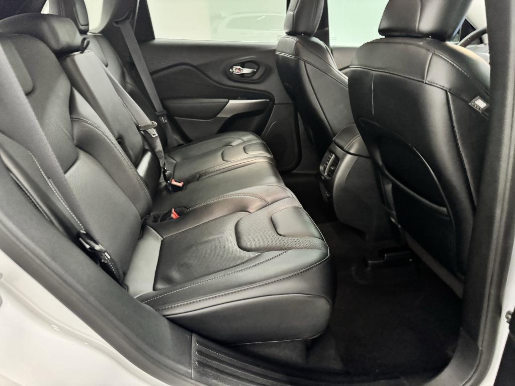 used 2022 Jeep Cherokee car, priced at $19,999