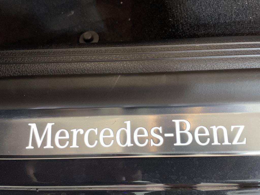 new 2025 Mercedes-Benz GLC 300 car, priced at $57,285