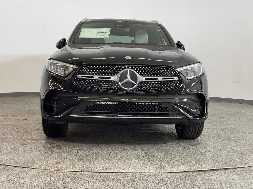 new 2025 Mercedes-Benz GLC 300 car, priced at $54,525