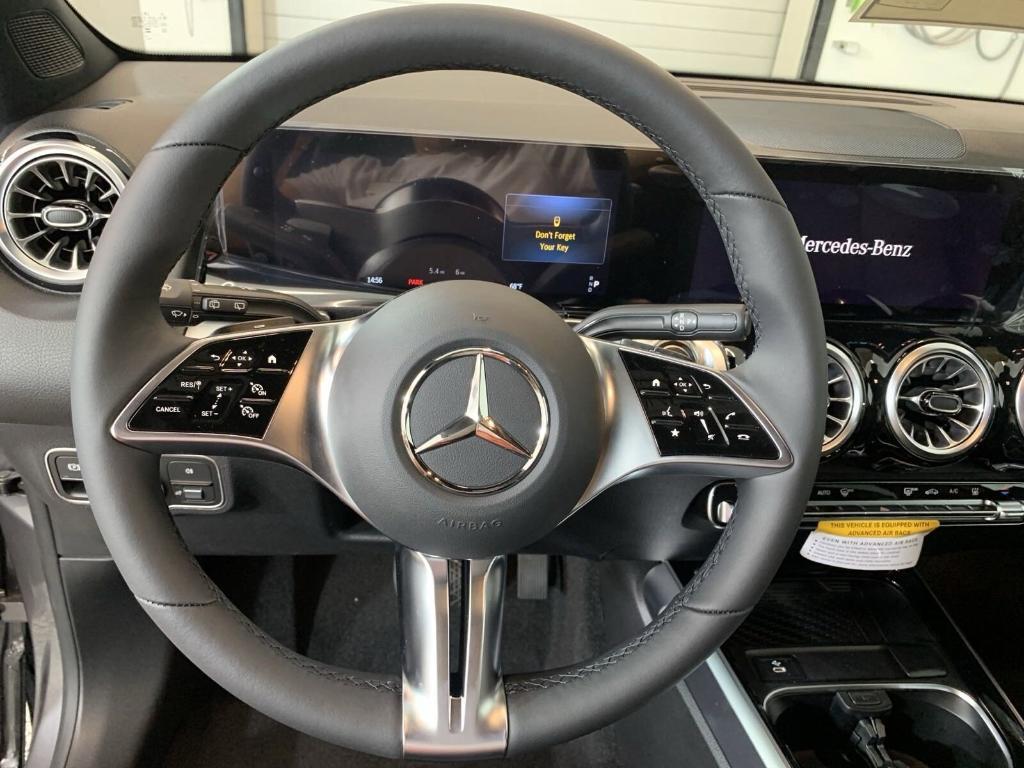 new 2024 Mercedes-Benz EQB 250 car, priced at $56,095