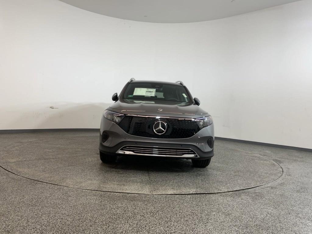 new 2024 Mercedes-Benz EQB 250 car, priced at $56,095