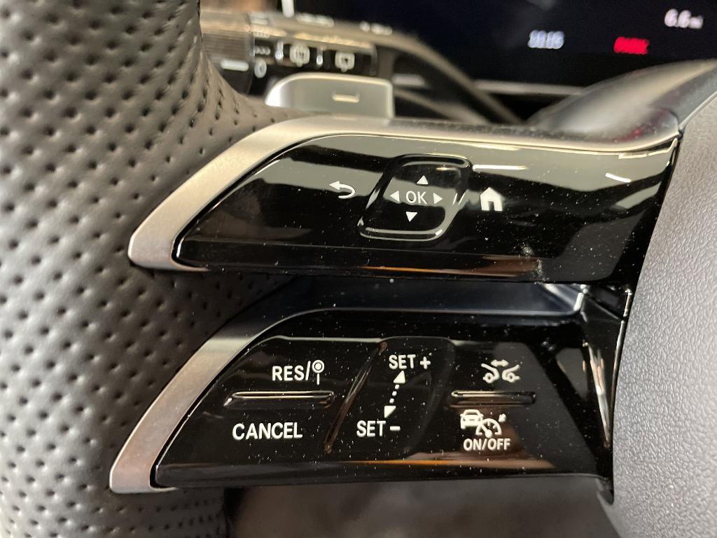 new 2025 Mercedes-Benz GLC 300 car, priced at $63,455