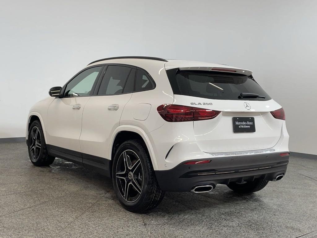 new 2025 Mercedes-Benz GLA 250 car, priced at $55,340