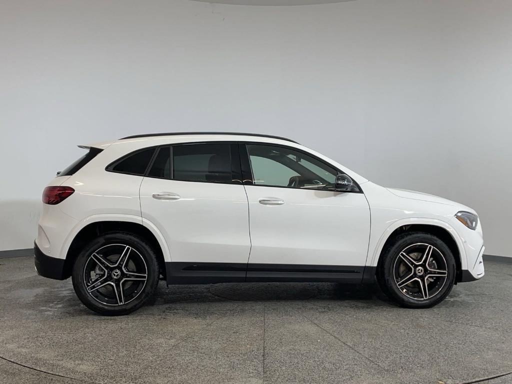 new 2025 Mercedes-Benz GLA 250 car, priced at $55,340