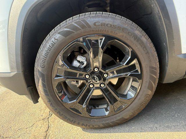 used 2025 Chevrolet Equinox car, priced at $28,595
