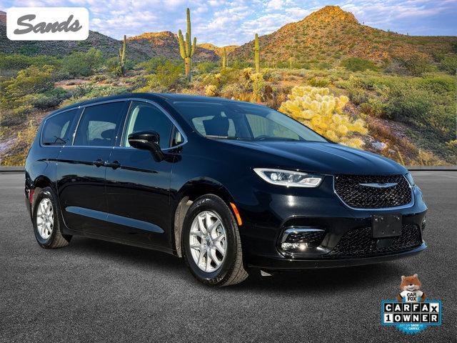 used 2024 Chrysler Pacifica car, priced at $28,995