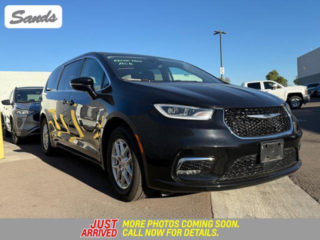 used 2024 Chrysler Pacifica car, priced at $28,995