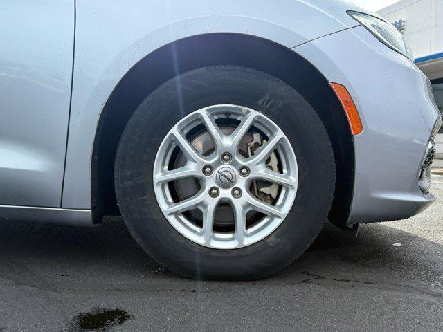 used 2021 Chrysler Pacifica car, priced at $23,795