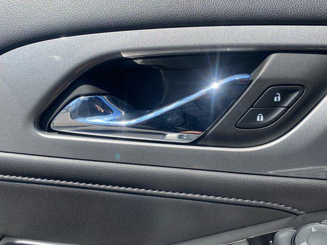 used 2023 Chevrolet Traverse car, priced at $25,995