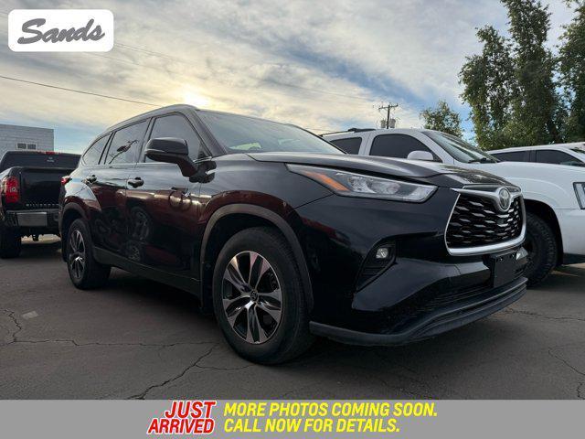 used 2020 Toyota Highlander car, priced at $26,995