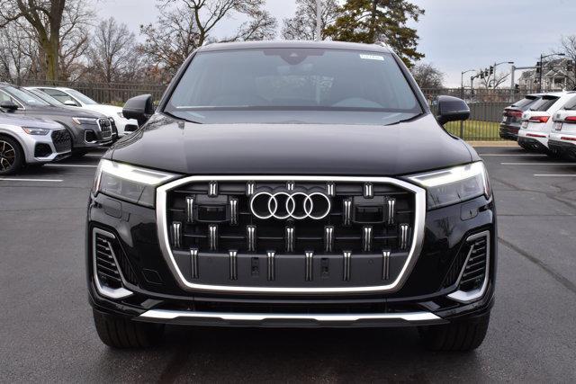 new 2025 Audi Q7 car, priced at $74,295