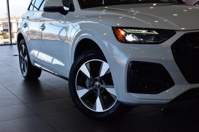 new 2025 Audi Q5 car, priced at $55,990