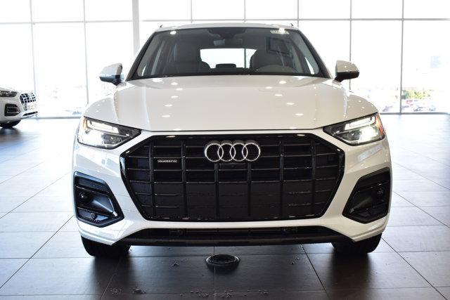 new 2025 Audi Q5 car, priced at $55,990